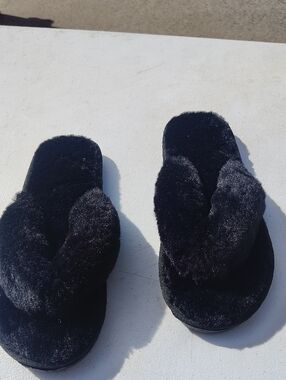 Women's Plush Flip Flop Slippers - Black x12x